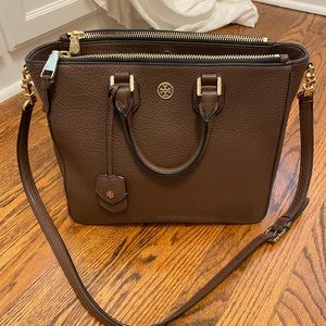 Tory Burch Brown Pebbled Leather Robinson Tote Bag